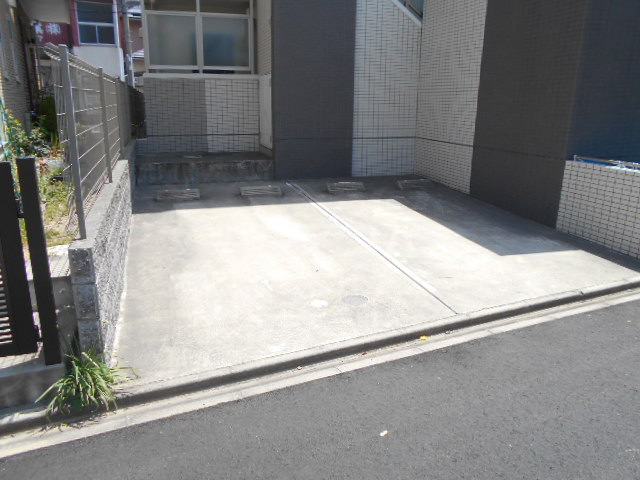 4/5 駐車場