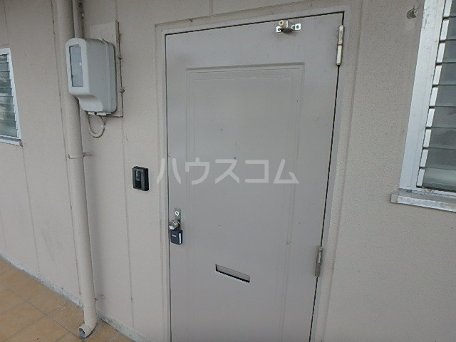 24/30 エントランス