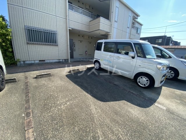 22/29 駐車場
