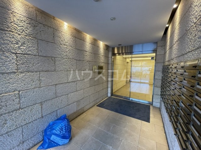 2/4 エントランス