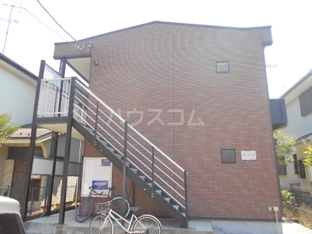 21/30 エントランス