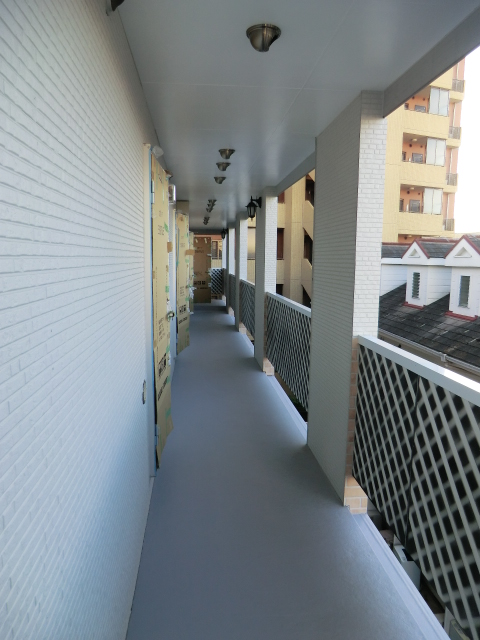 15/25 エントランス