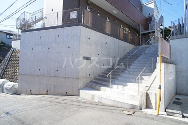 29/30 エントランス