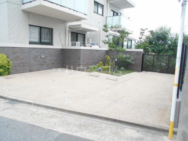 29/30 駐車場