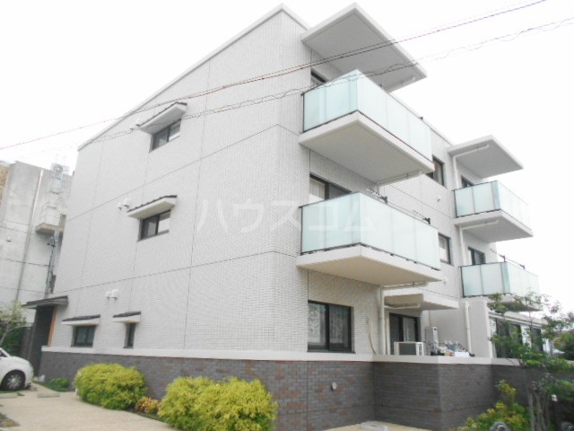 2/30 外観