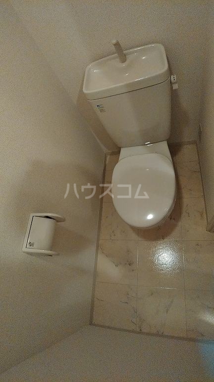 14/30 トイレ