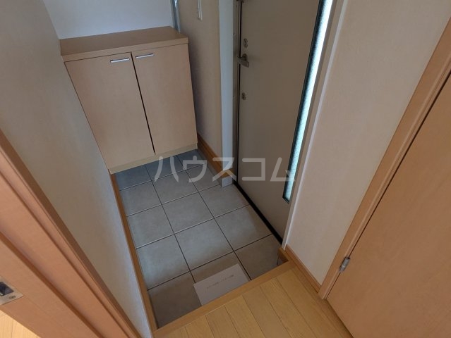 13/30 玄関