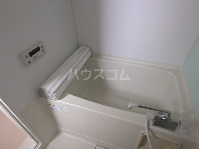 16/30 浴室