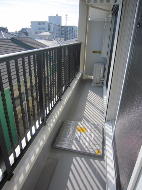 13/28 バルコニー