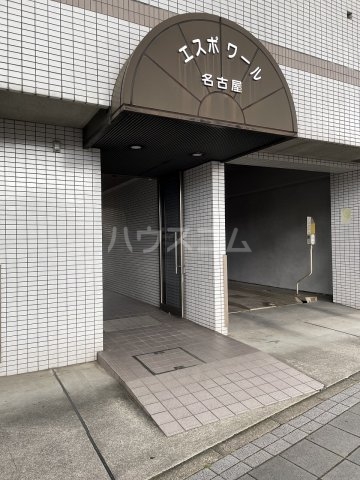 2/5 エントランス