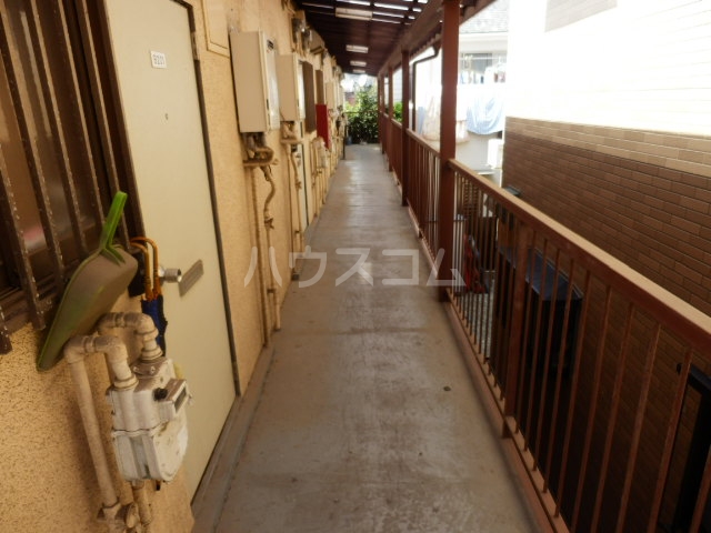 16/26 エントランス