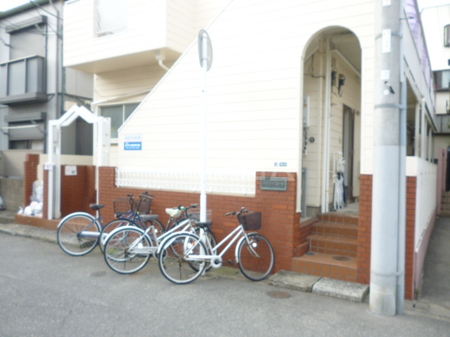 13/21 エントランス