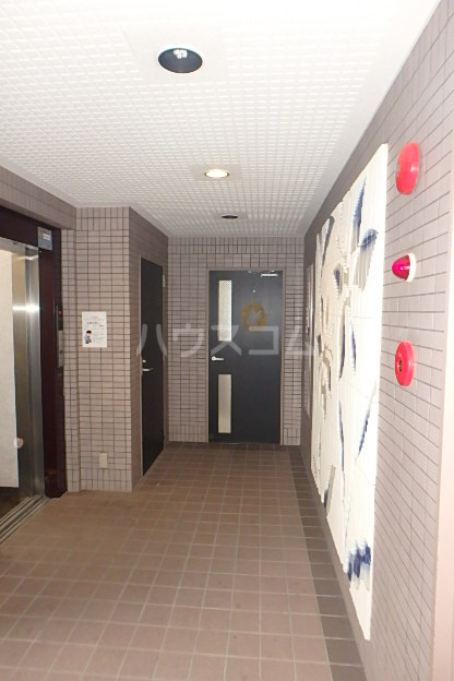 22/30 エントランス