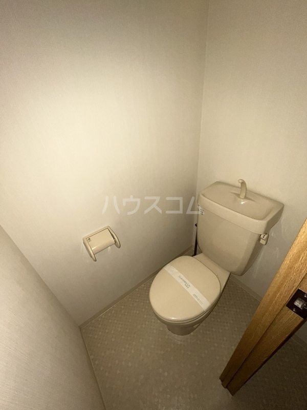 13/30 トイレ