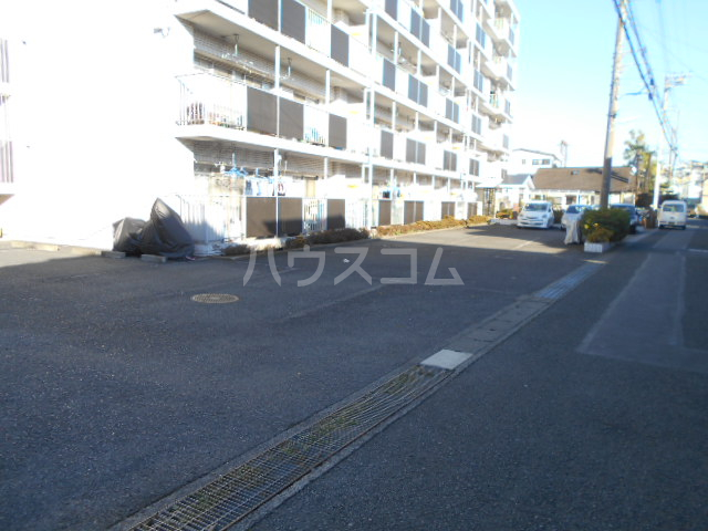 20/21 駐車場