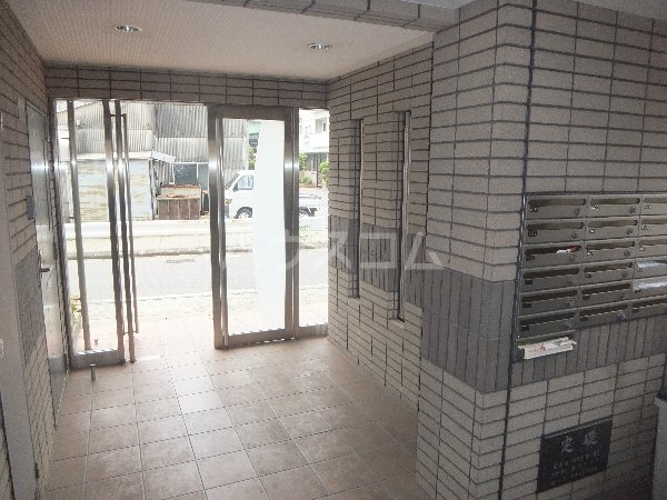 20/28 エントランス