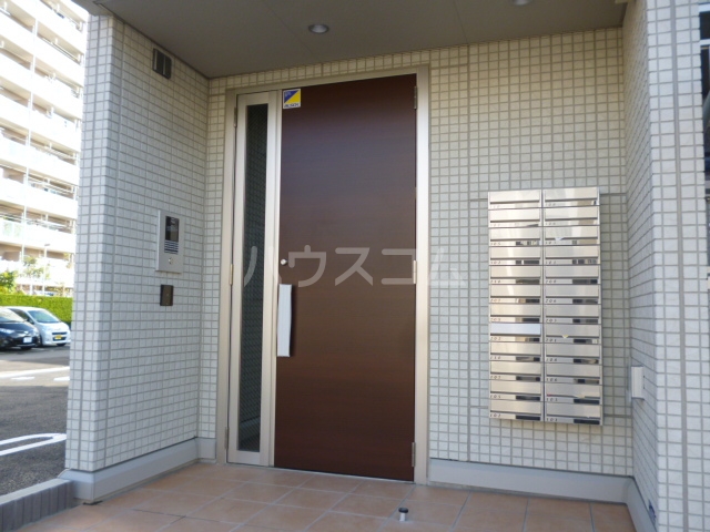 17/27 エントランス