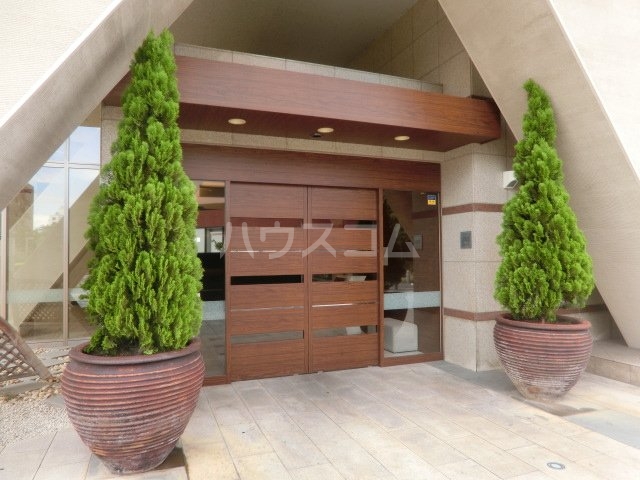 21/29 エントランス