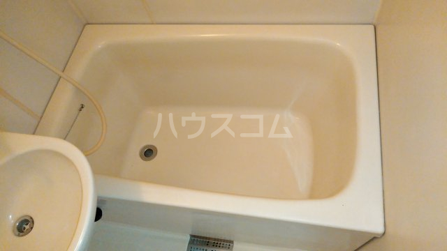 17/28 浴室