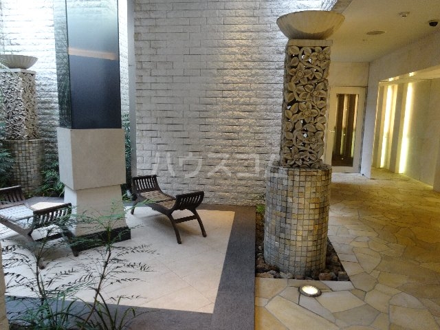 2/6 エントランス