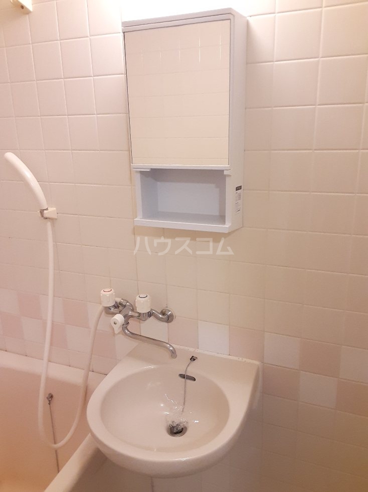 16/27 洗面