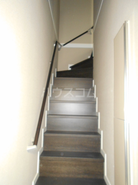 17/27 エントランス