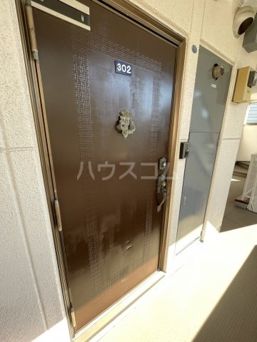 20/27 エントランス