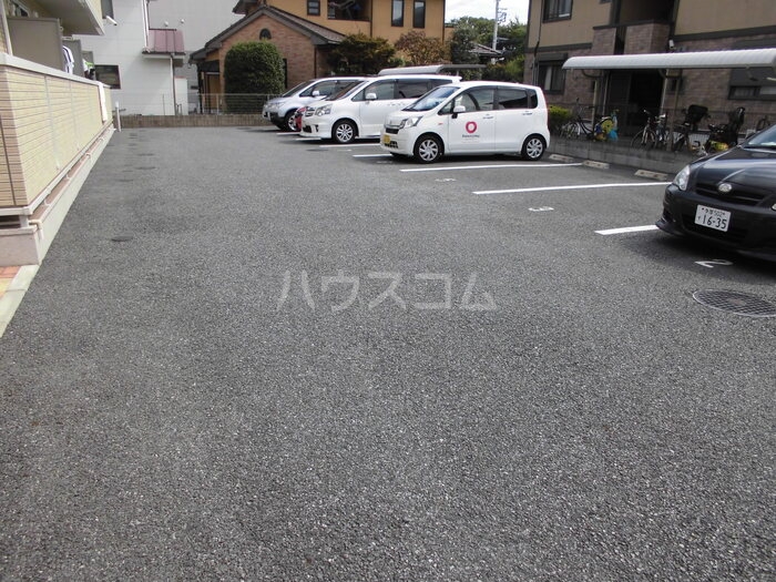 19/26 駐車場