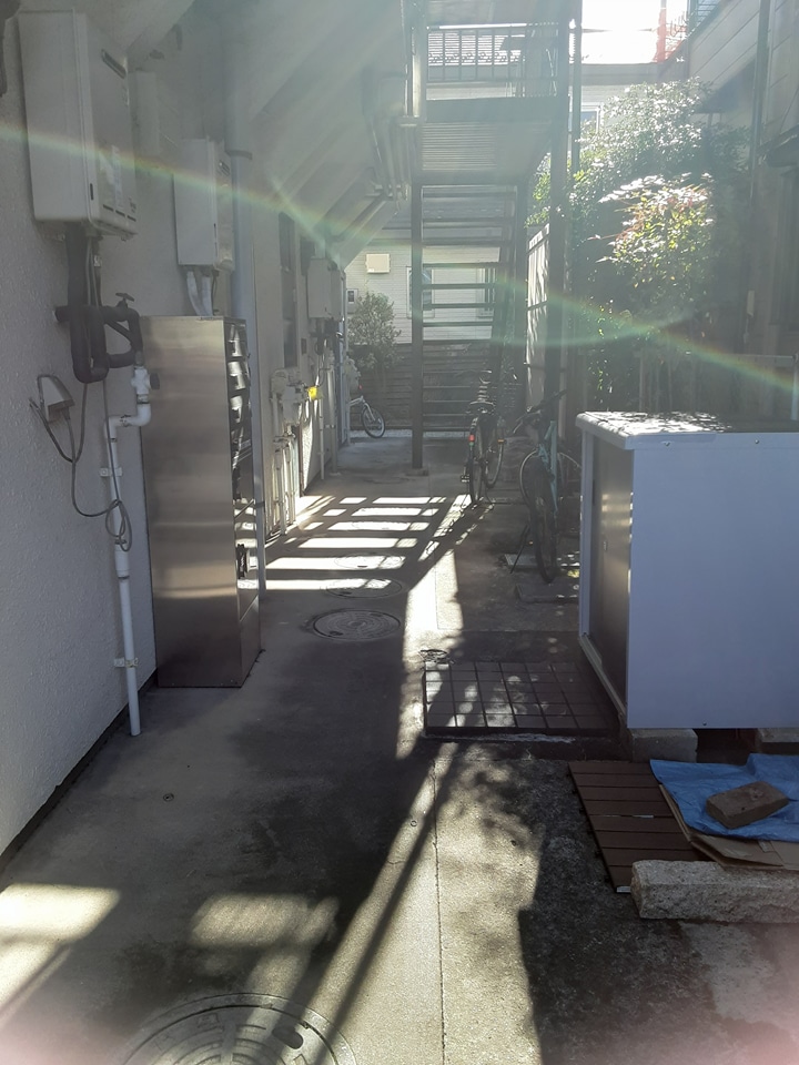 26/30 エントランス