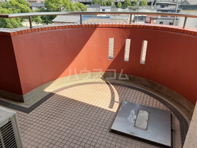 20/28 バルコニー