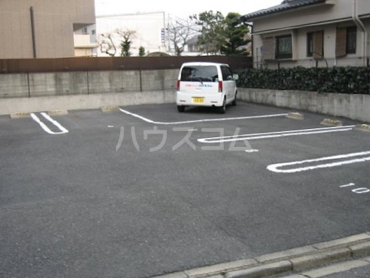 14/20 駐車場