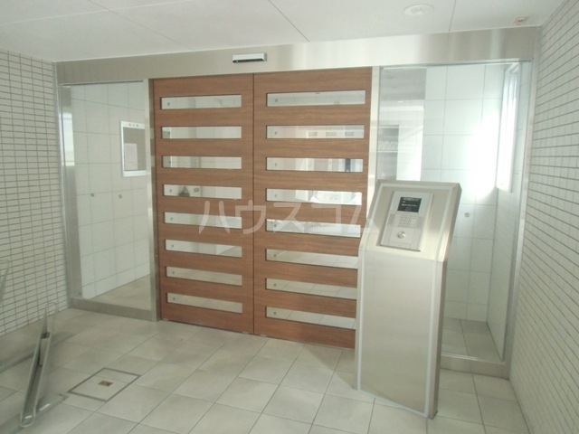 22/29 エントランス