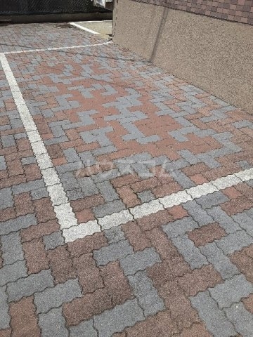 25/30 駐車場