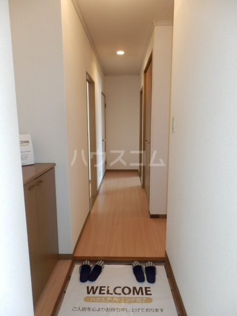 17/27 エントランス