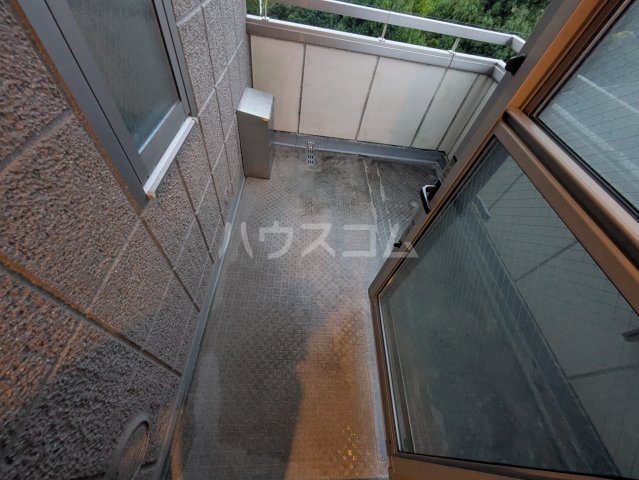 23/30 バルコニー
