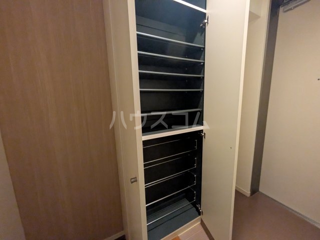 13/30 収納