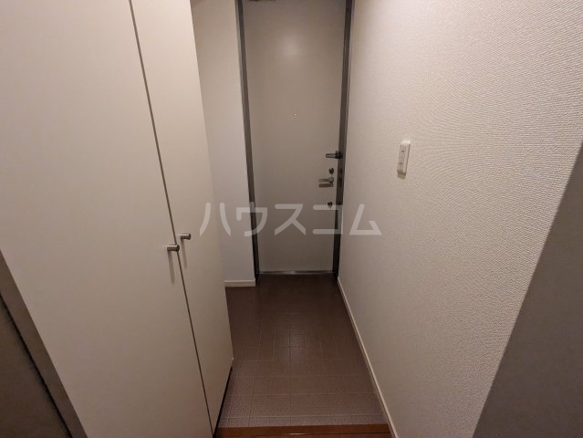 14/30 玄関