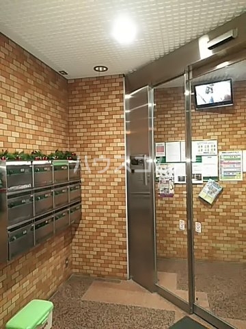 2/3 エントランス