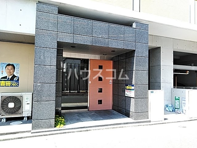 22/30 エントランス