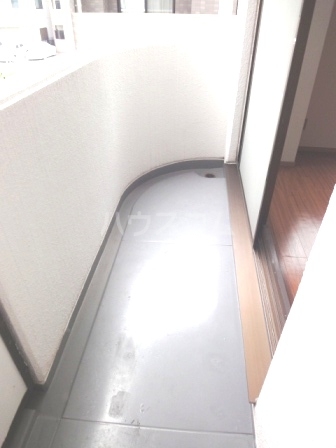 15/28 バルコニー