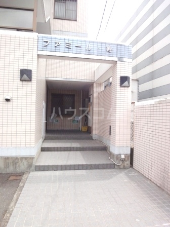 21/28 エントランス