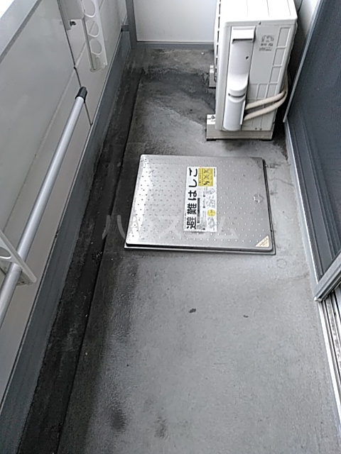 19/30 バルコニー