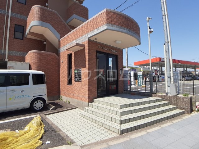 22/24 エントランス