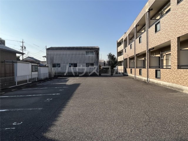 15/24 駐車場