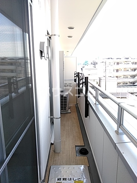 18/30 バルコニー