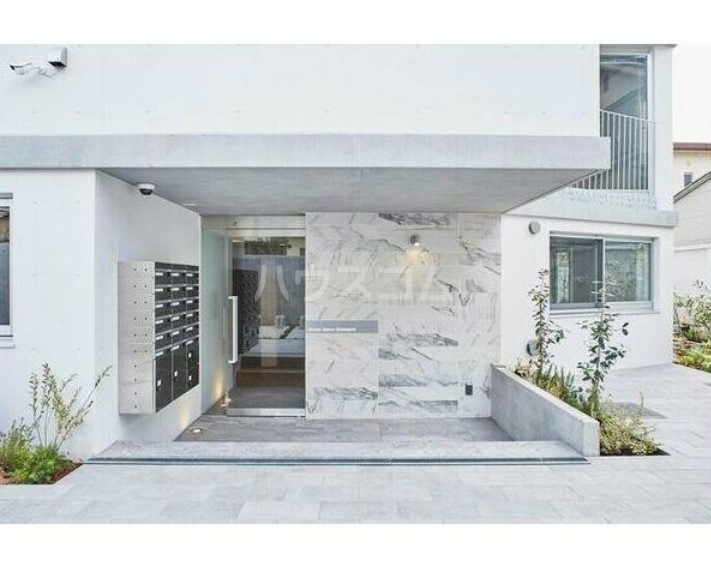 15/25 エントランス