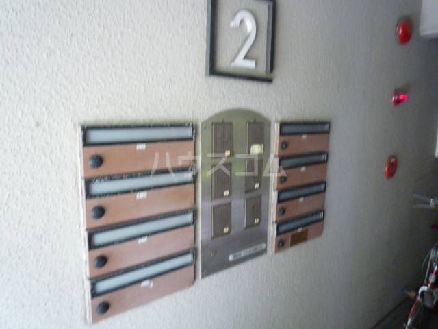 13/22 エントランス