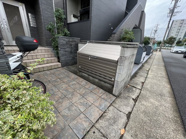 3/8 エントランス