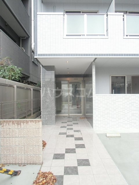 22/30 エントランス