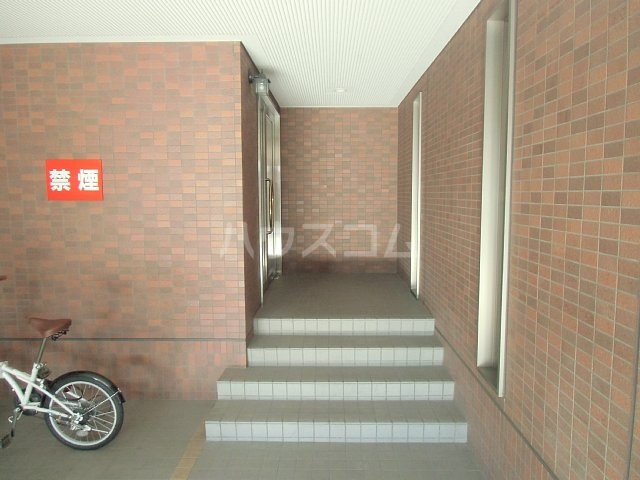 3/8 エントランス